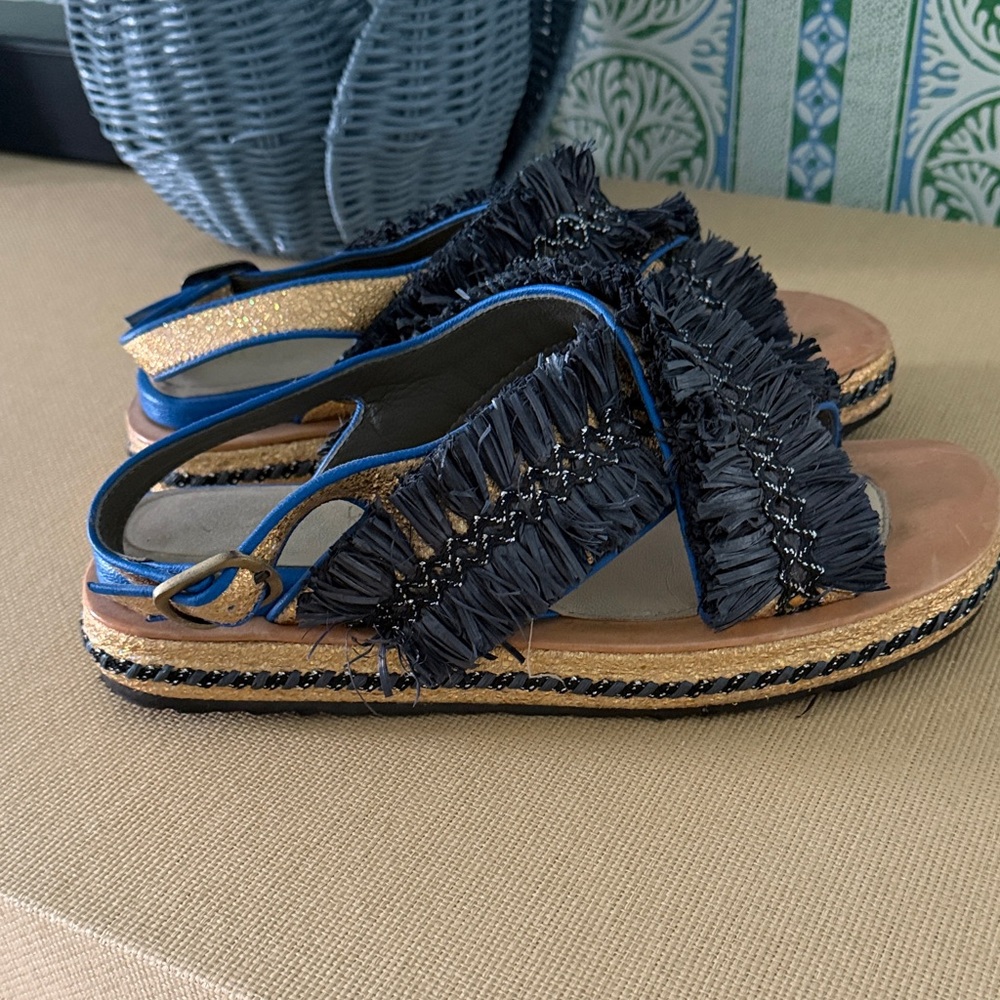 Meher KAkalia size 41 sandals - Picture 2 of 6